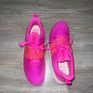 Nike Women's Fuchsia and Coral Sneakers